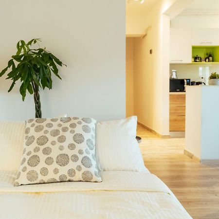 Bright And Spacious Central Apartment- Piata Amzei Бухарест Экстерьер фото