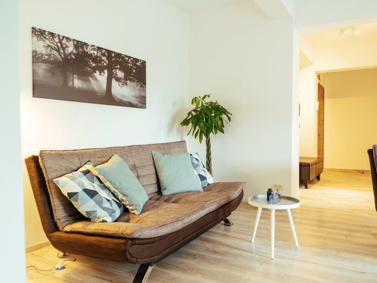 Bright And Spacious Central Apartment- Piata Amzei Бухарест Экстерьер фото